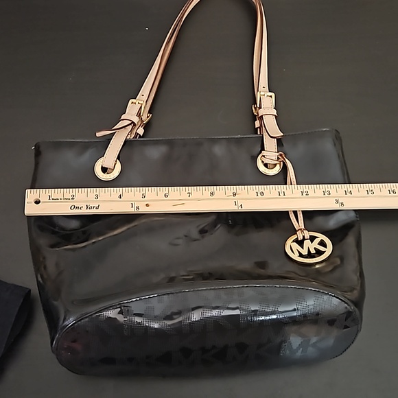 MICHAEL Michael Kors Jet Set Black Patent shoulder bag - Picture 10 of 14